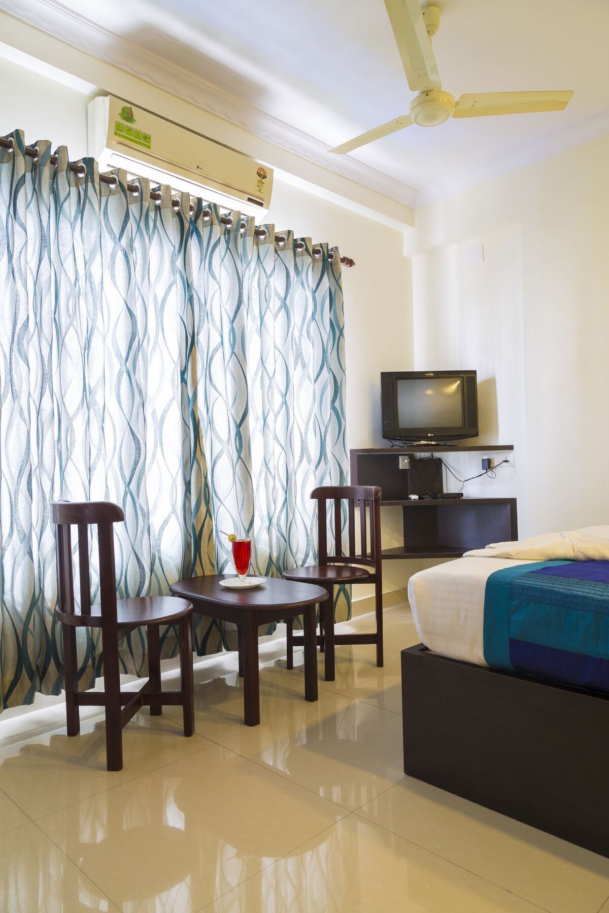 Hotel Sm Regency Kochi Exterior foto